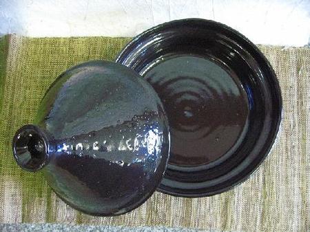 手造り　タジン鍋　(黒)
